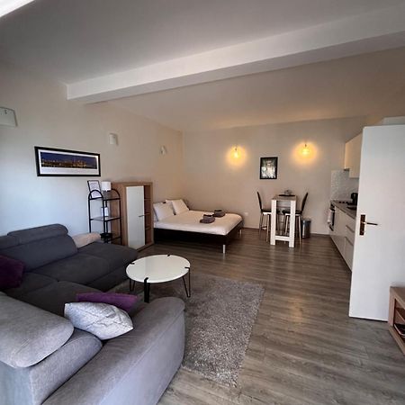 Studio Apartment Luxe- 10Min To Old Town دوبروفينك المظهر الخارجي الصورة